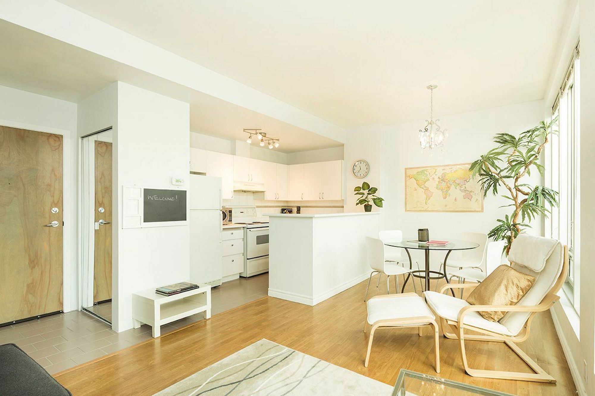 Central 1Br In Downtown Vancouver By Sonder Hotel Exterior foto